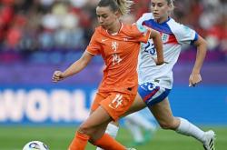 开云体育平台APP-英格兰女足联赛争夺激烈胜负参半！