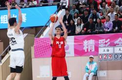 开云体育-天津男篮士气高昂，为场上胜利全力拼搏的简单介绍