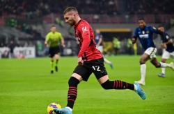 开云平台-AC米兰前锋雷比奇遭遇低谷，盼望复苏