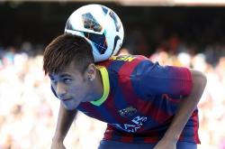 开云在线直播-爱德华兹的独舞，美加墨世界杯之夜，一人扛起全队的星辰