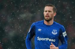 开云官网-暗夜极速，欧文于F1街道赛的制胜方程式