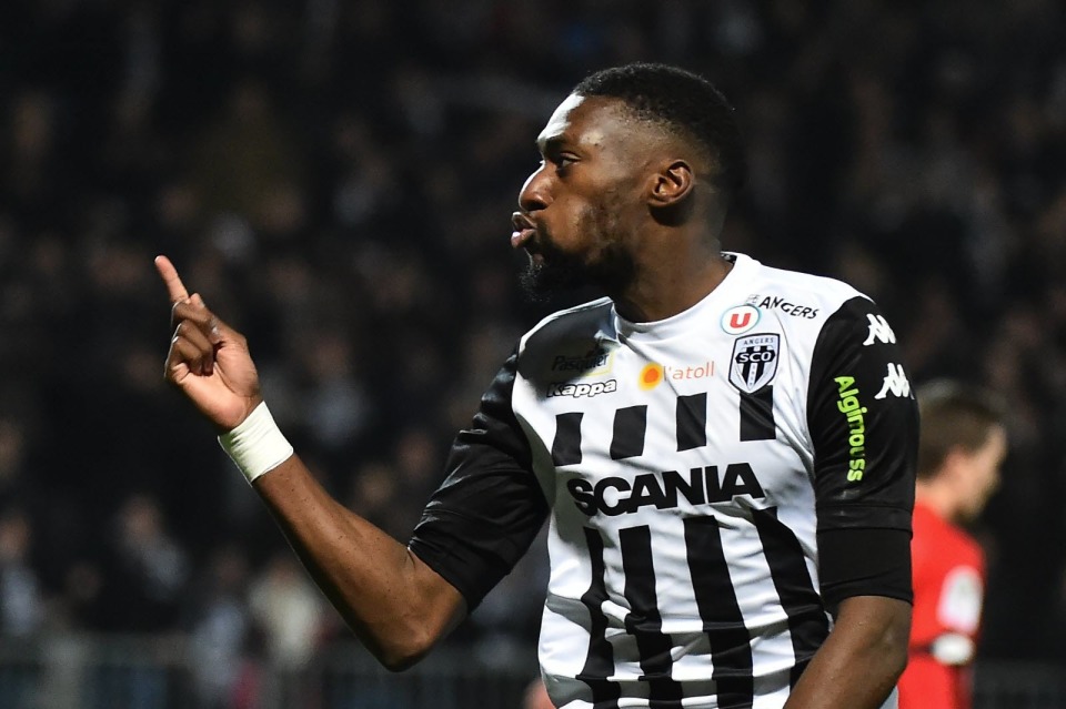 昂热欲在主场力克斯特拉斯堡，夺得胜利的简单介绍