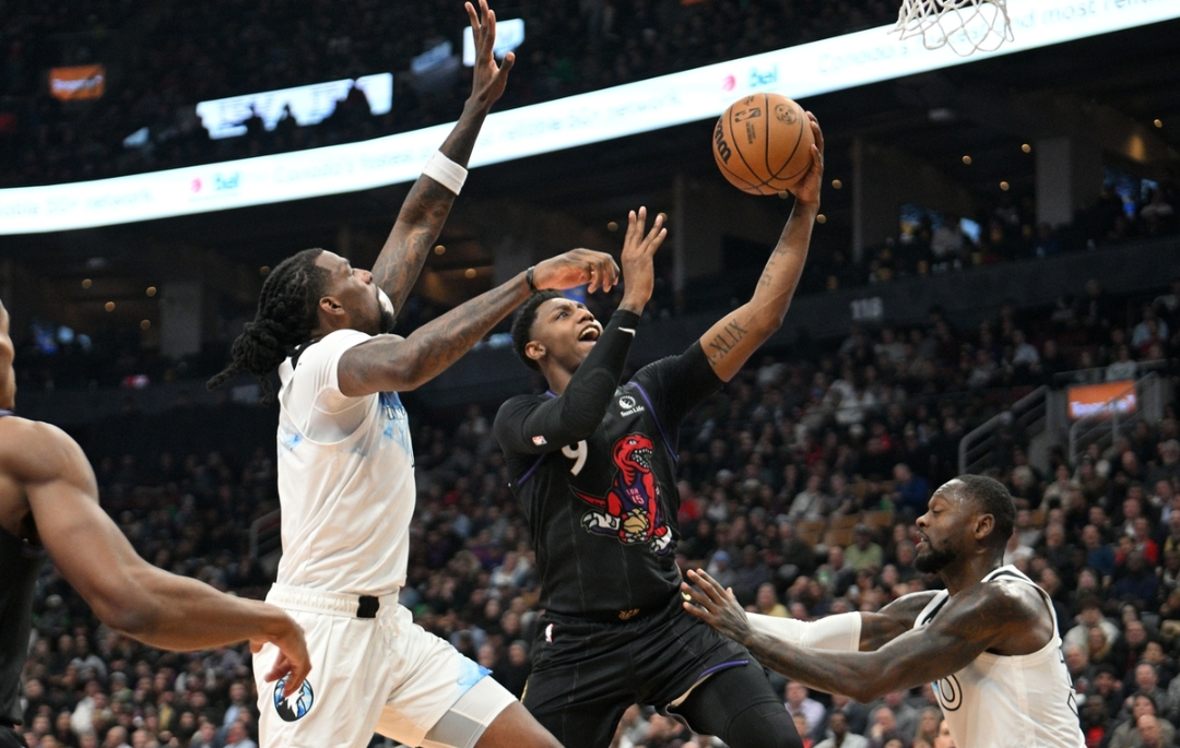 关于猛龙主场击败开拓者，收获三连胜的信息