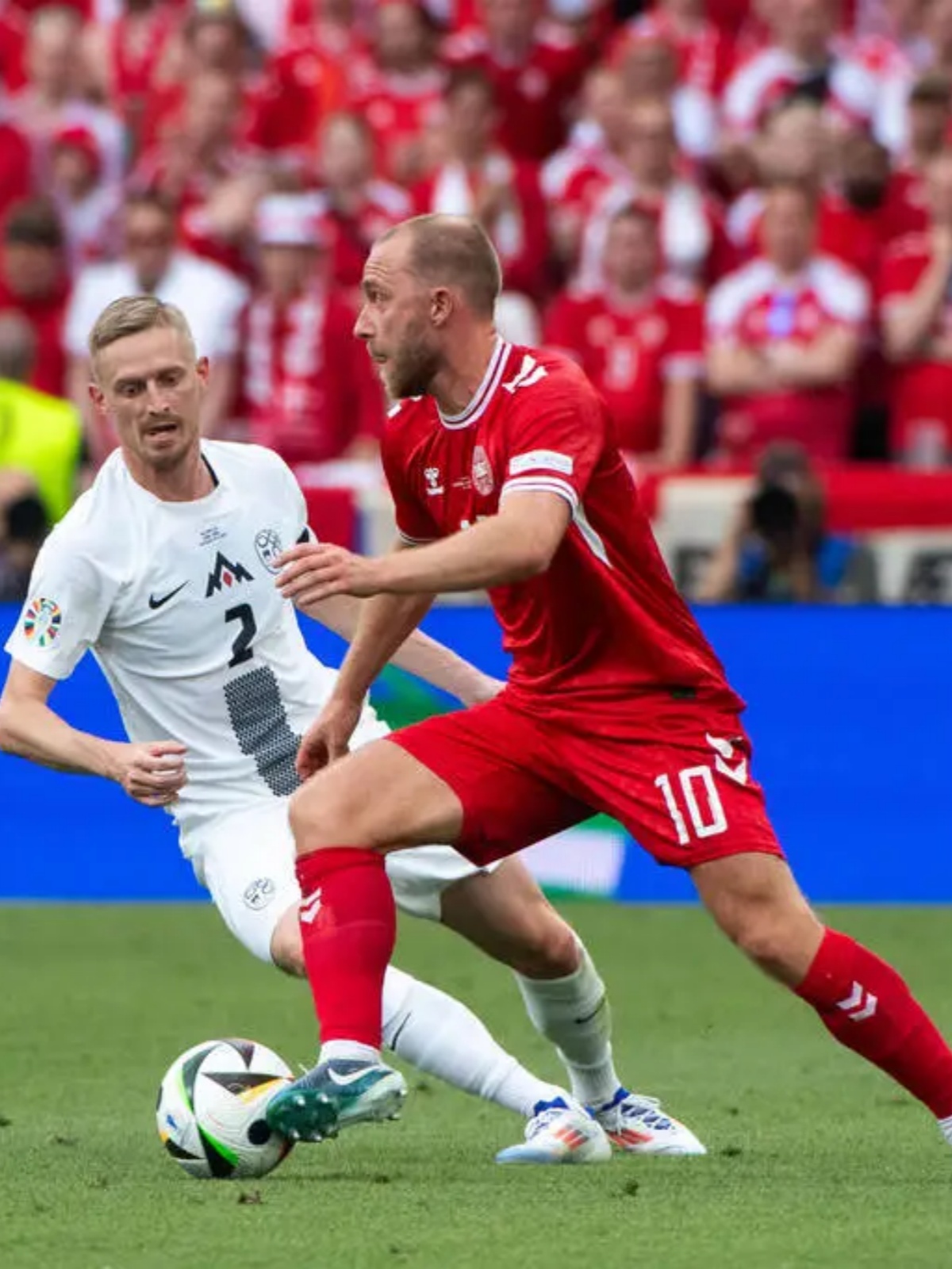 关于荷兰不敌波兰，小组战绩有所下滑的信息