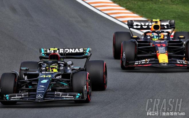 梅赛德斯完胜红牛车队，汉密尔顿刷新纪录的简单介绍