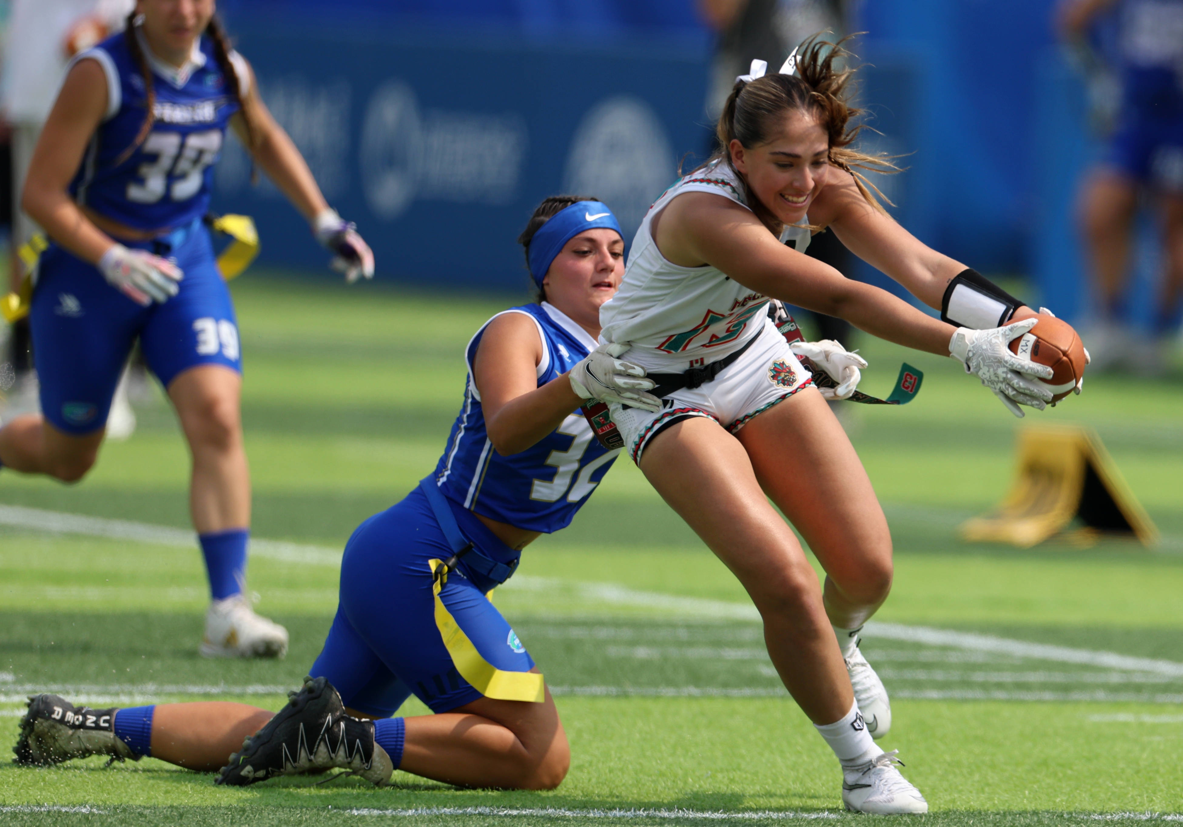 墨西哥队晋级国际足球冠军杯四强的简单介绍