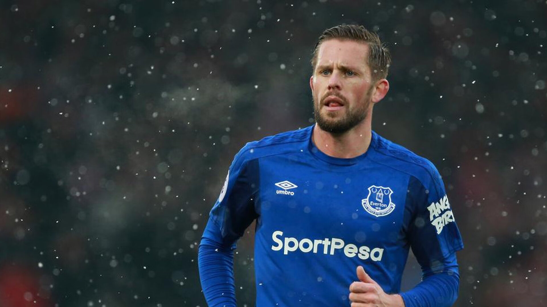 赛道与绿茵,F1街道赛焦点战与切尔西的塞维利亚突围夜