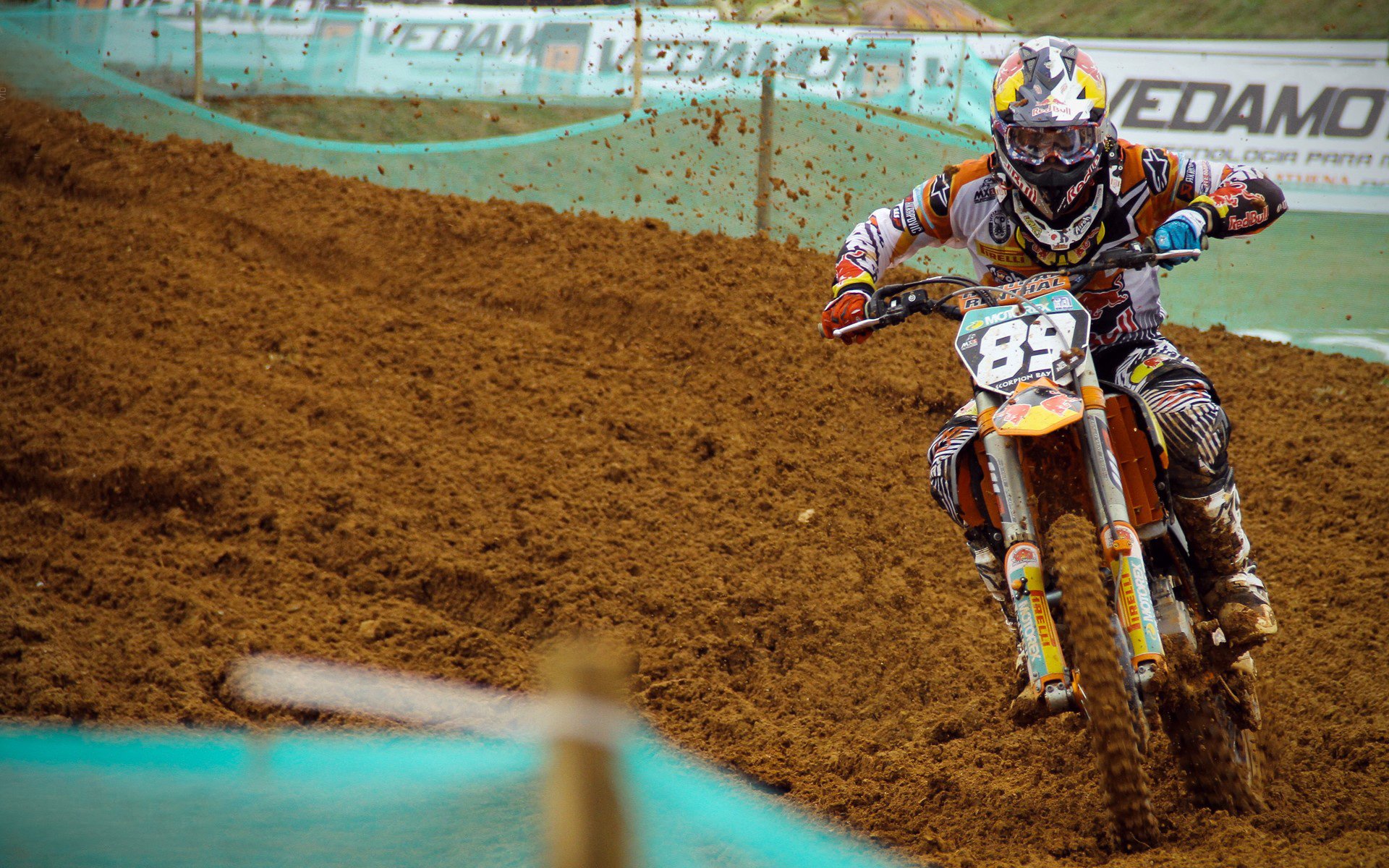 上海队轻取篮网，郭艾伦带队取胜